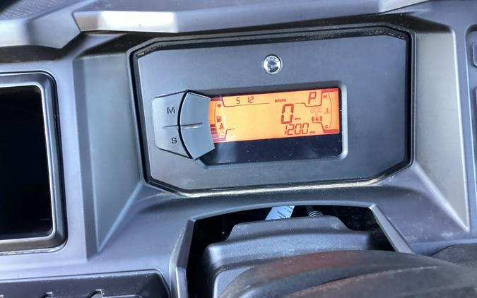 2026 Can-Am Defender MAX XT HD11 with 10.25 in. touchscreen display