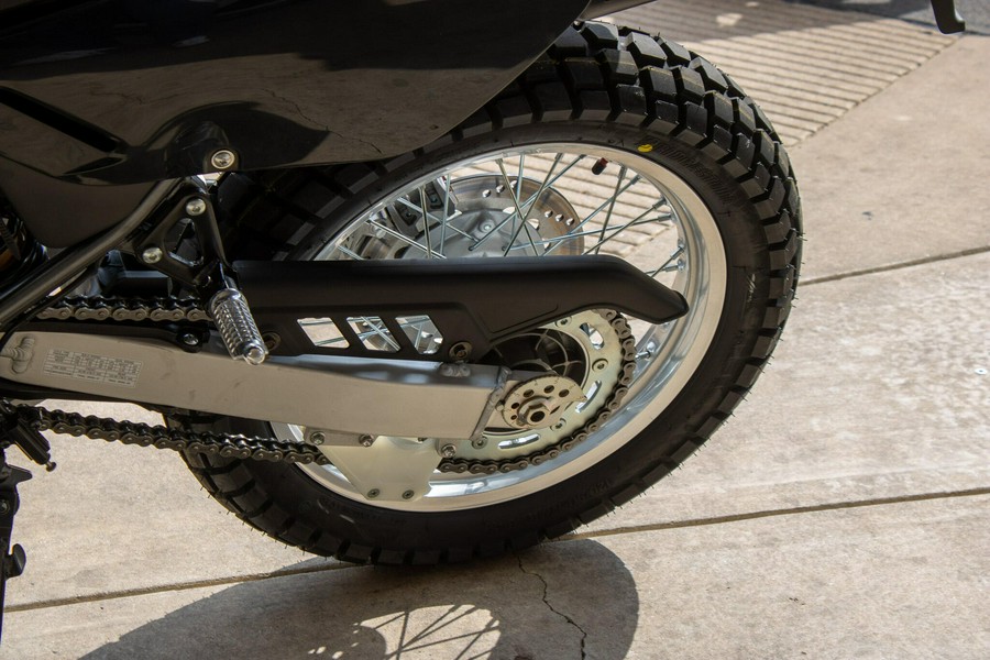 2027 SUZUKI DR650SE