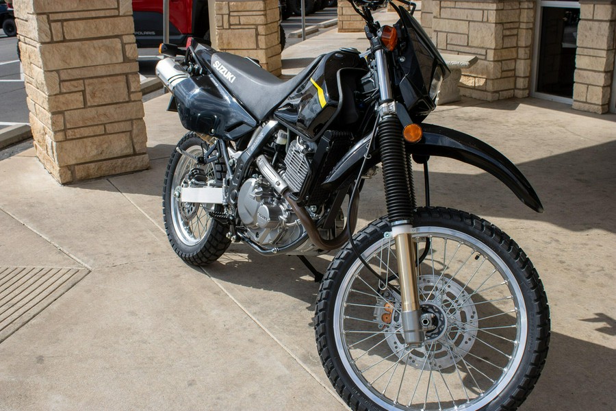 2027 SUZUKI DR650SE