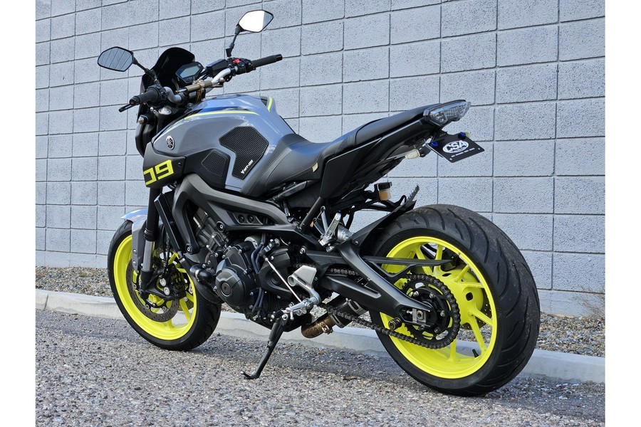 2016 Yamaha FZ-09