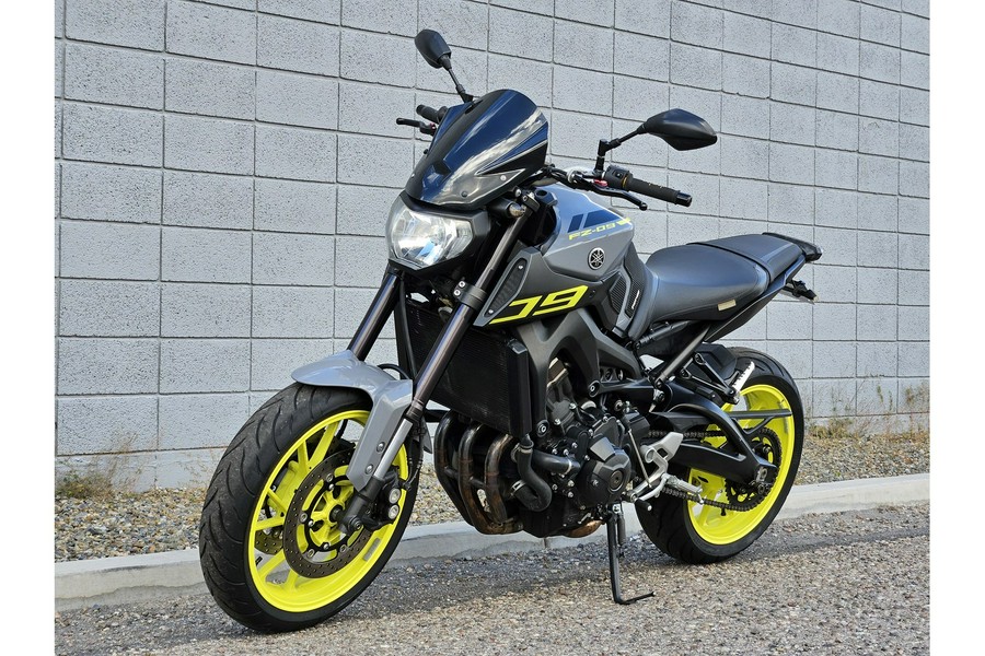 2016 Yamaha FZ-09