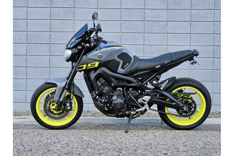 2016 Yamaha FZ-09