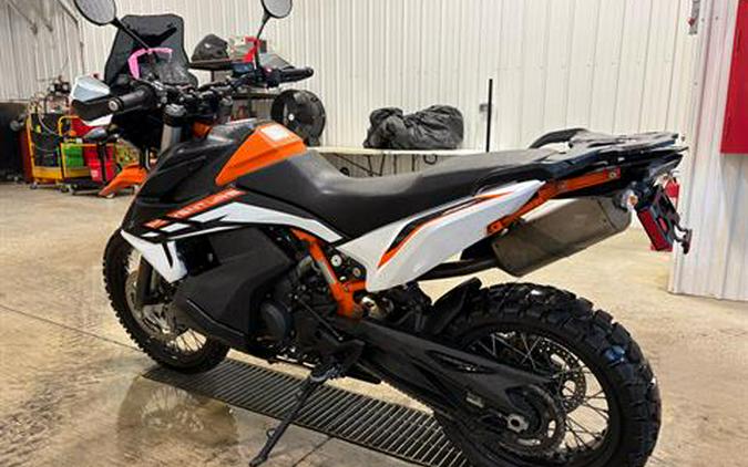 2022 KTM 890 Adventure R