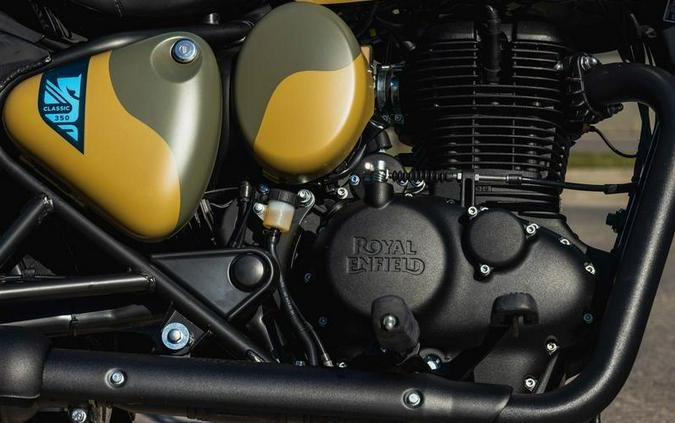2026 Royal Enfield Classic 350 Commando Sand