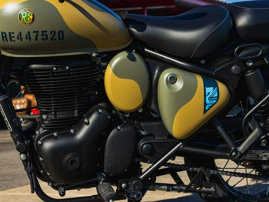 2026 Royal Enfield Classic 350 Commando Sand