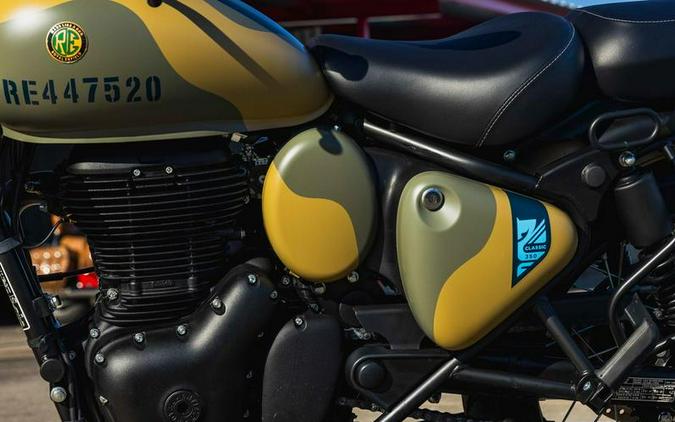 2026 Royal Enfield Classic 350 Commando Sand