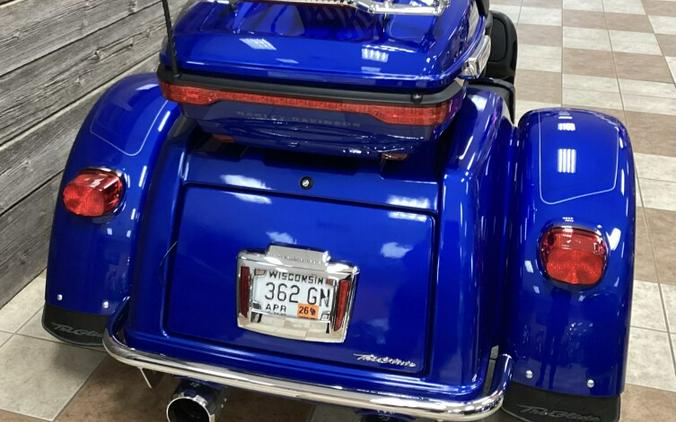 2024 Harley-Davidson® Tri Glide® Ultra Blue Burst