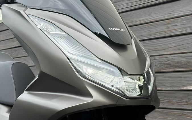 2023 Honda® PCX