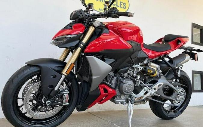 2025 Ducati STREETFIGHTER V2