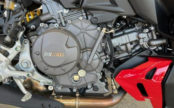 2025 Ducati STREETFIGHTER V2