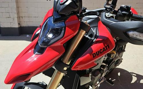 2026 Ducati Hypermotard V2