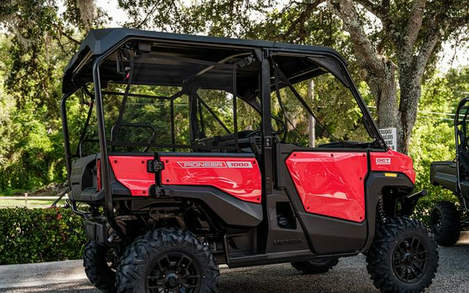 2026 Honda Pioneer 1000-5 Deluxe