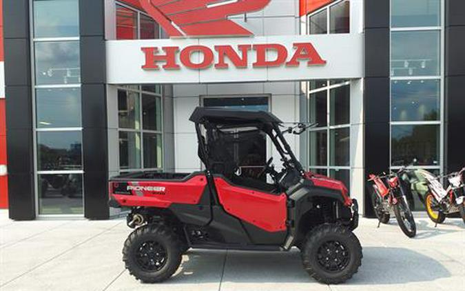 2024 Honda Pioneer 1000 Deluxe