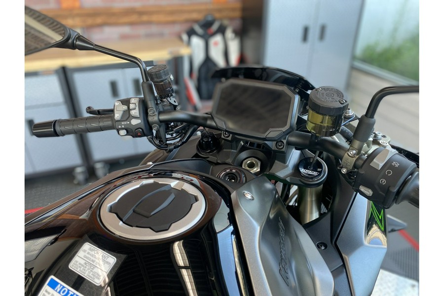 2025 Kawasaki Z H2 SE