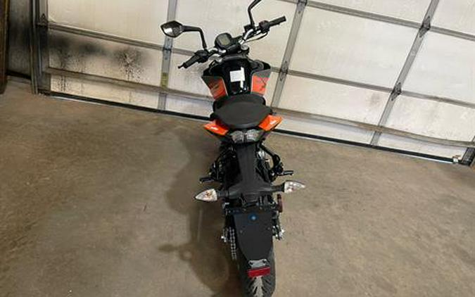 2023 KTM 200 Duke