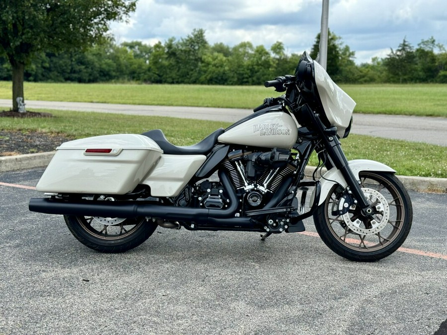 2023 Harley-Davidson Street Glide ST White Sand Pearl