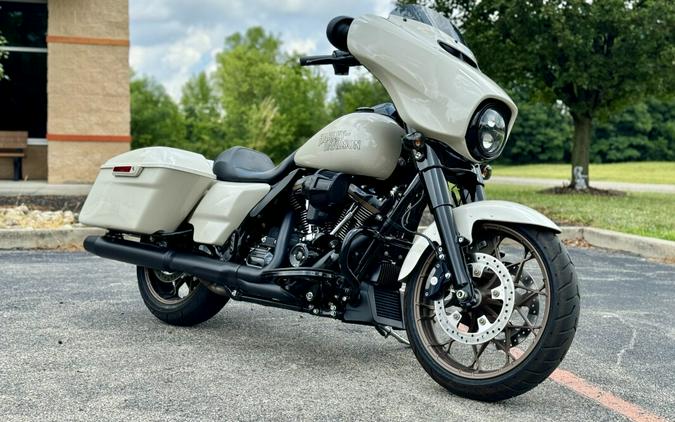 2023 Harley-Davidson Street Glide ST White Sand Pearl