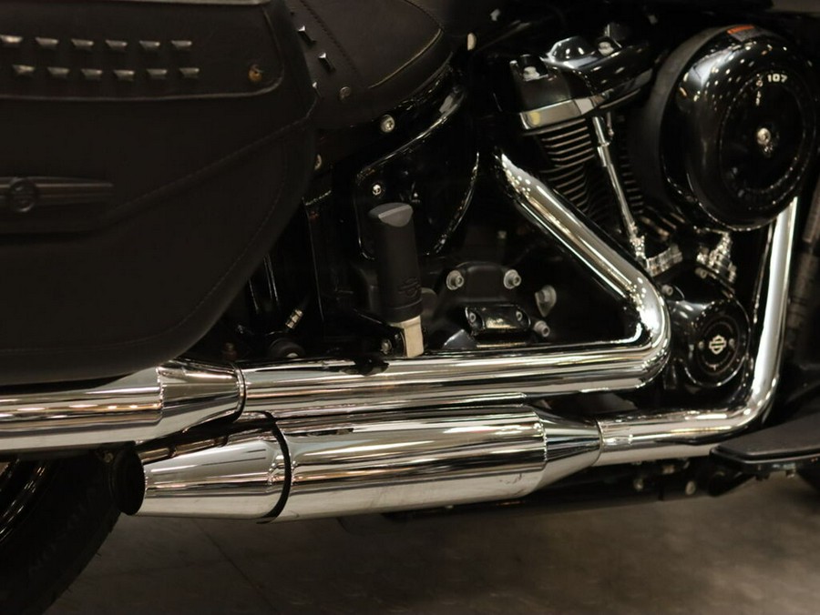 Used 2018 Harley-Davidson Softail Heritage Classic FLHC Motorcycle For Sale In Raleigh, North Carolina