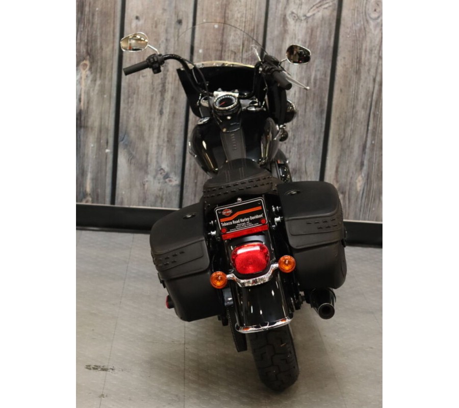 Used 2018 Harley-Davidson Softail Heritage Classic FLHC Motorcycle For Sale In Raleigh, North Carolina