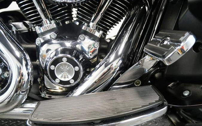 2014 Harley-Davidson® FLHTK - Ultra Limited