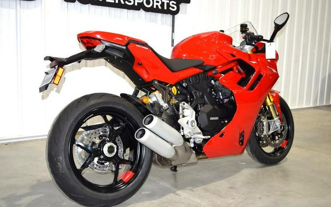 2024 Ducati Supersport 950 S Red