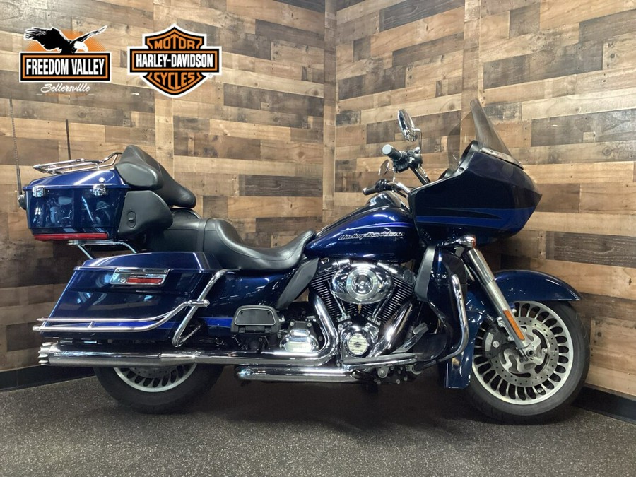 2012 Harley-Davidson Road Glide Ultra Big Blue Pearl FLTRU