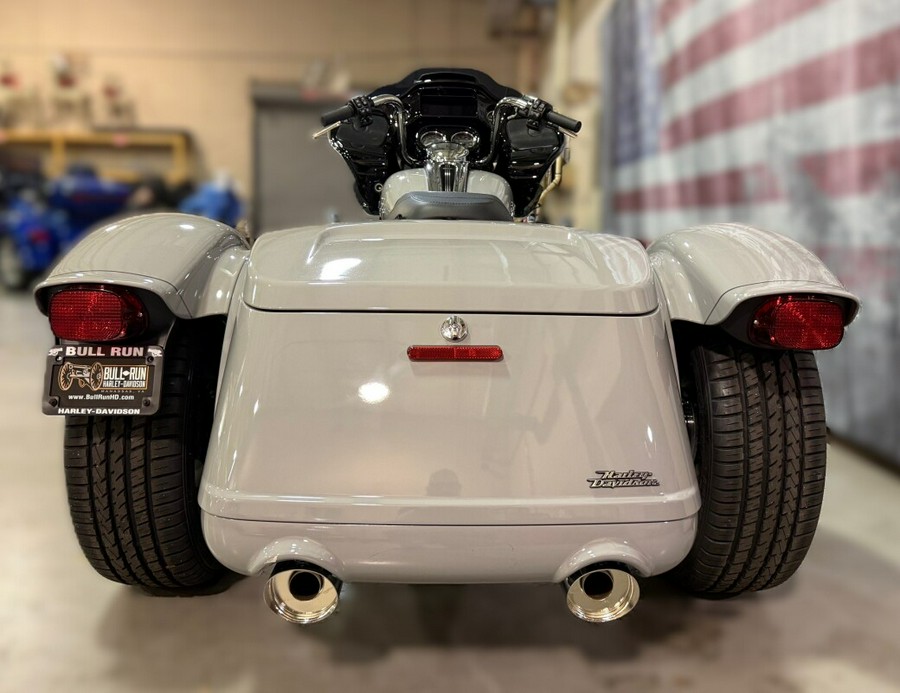 2025 FLTRT Road Glide 3