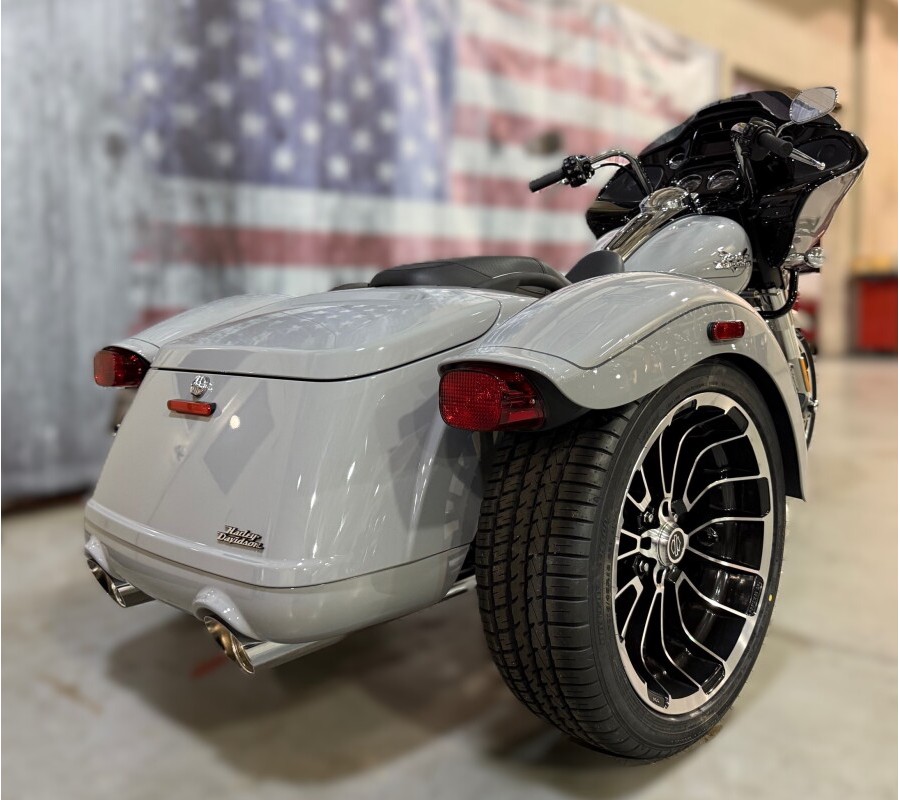 2025 FLTRT Road Glide 3