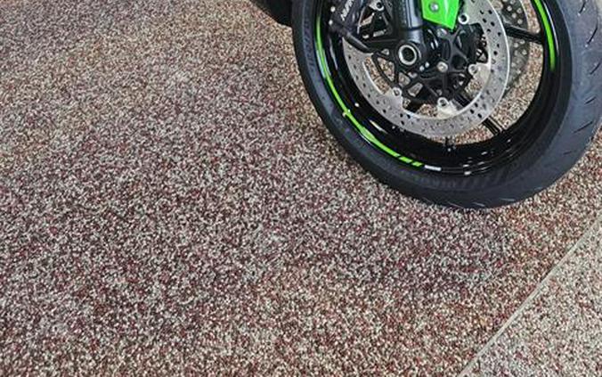 2025 Kawasaki Ninja® ZX™-6R KRT Edition ABS