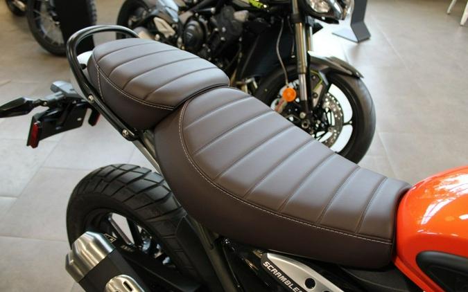 2026 Triumph Scrambler 400 X Baja Orange/Aluminium