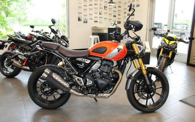 2026 Triumph Scrambler 400 X Baja Orange/Aluminium