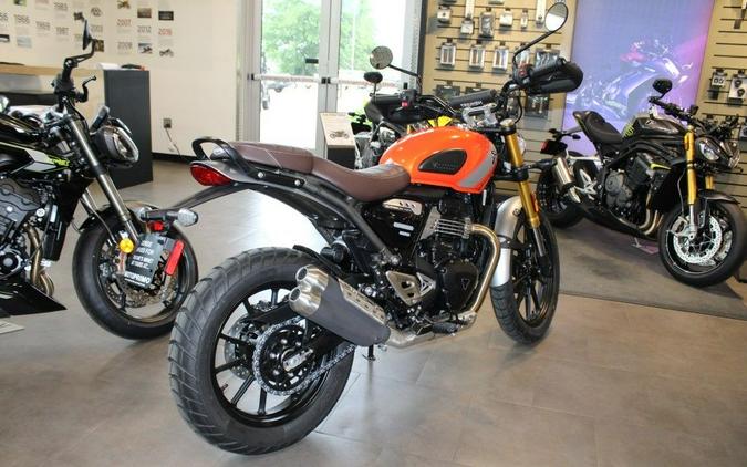 2026 Triumph Scrambler 400 X Baja Orange/Aluminium
