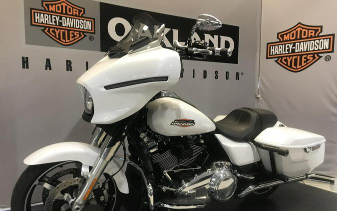 Harley-Davidson® Street Glide® 2024