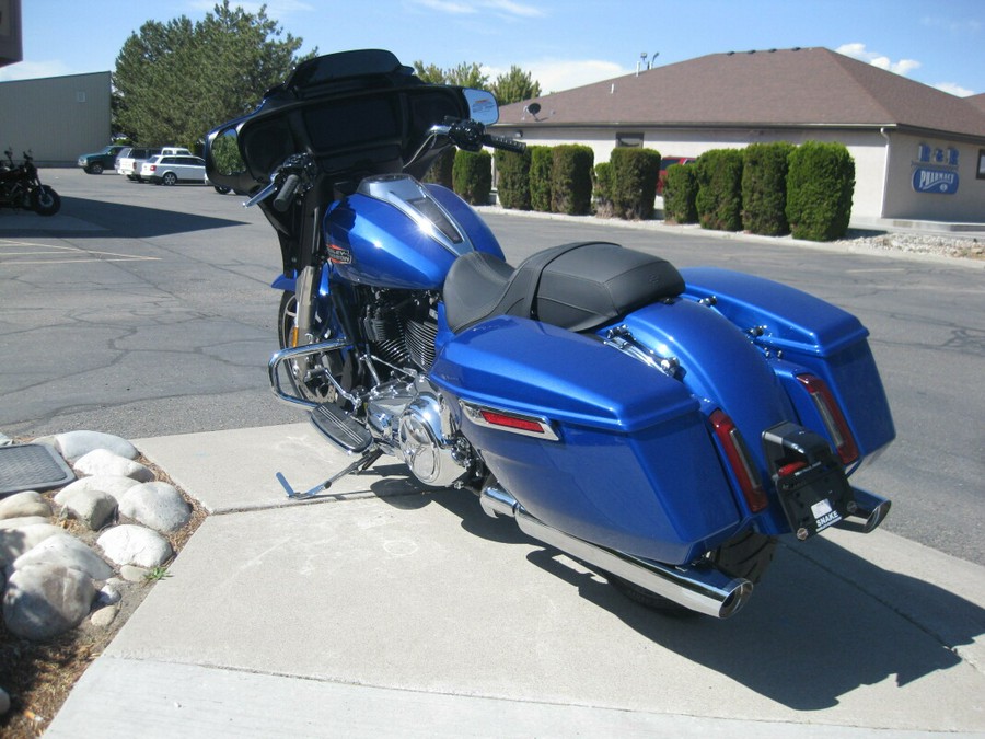 2024 Harley-Davidson Street Glide® Blue Burst