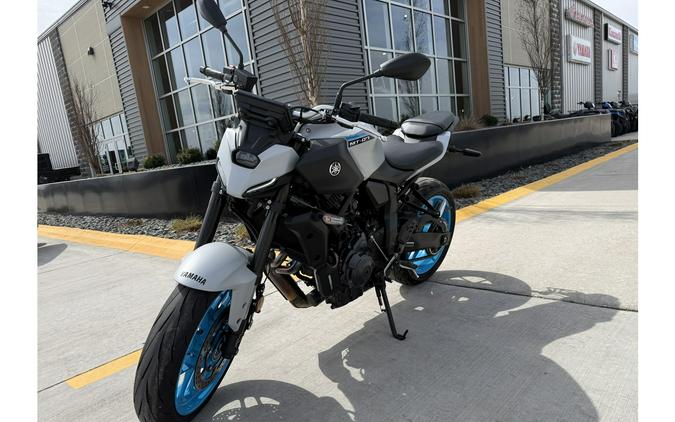2025 MT-07 - Yamaha