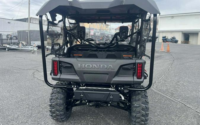 2025 Honda Pioneer 1000-5 Deluxe