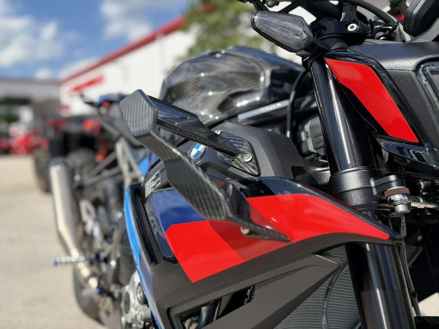2026 BMW M 1000 R