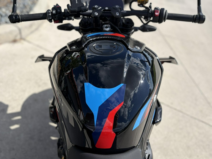 2026 BMW M 1000 R