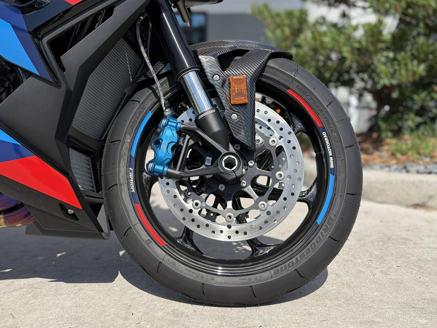 2026 BMW M 1000 R