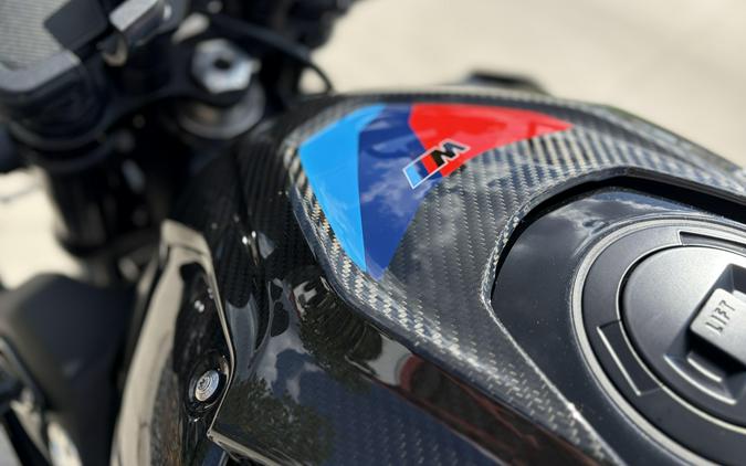 2026 BMW M 1000 R