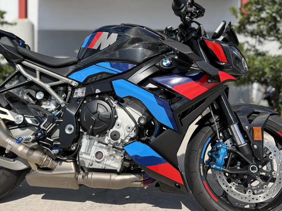 2026 BMW M 1000 R