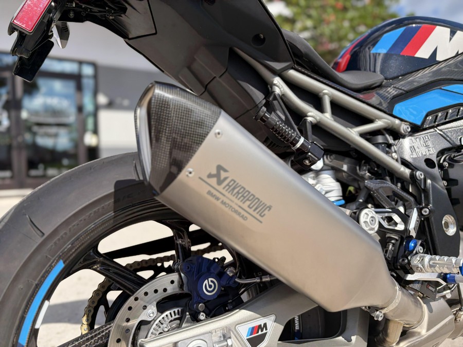 2026 BMW M 1000 R