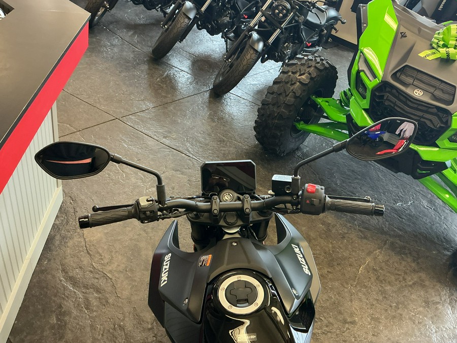 2026 GSX-8S - Suzuki
