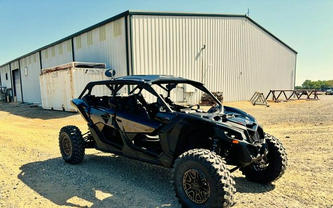 2026 Can-Am® Maverick X3 Max X RS Turbo RR Triple Black_4.5 in