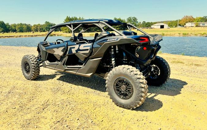 2026 Can-Am® Maverick X3 Max X RS Turbo RR Triple Black_4.5 in