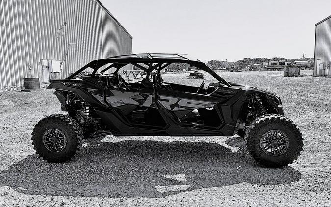 2026 Can-Am® Maverick X3 Max X RS Turbo RR Triple Black_4.5 in