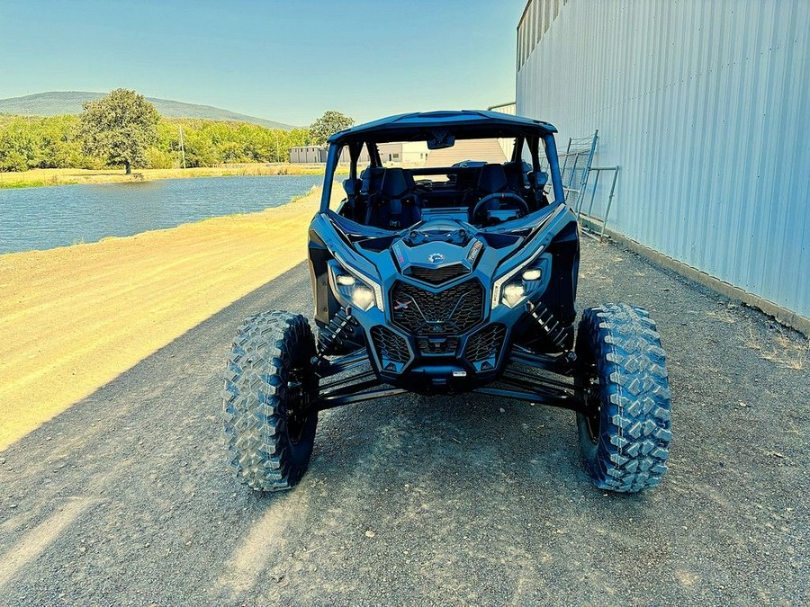 2026 Can-Am® Maverick X3 Max X RS Turbo RR Triple Black_4.5 in
