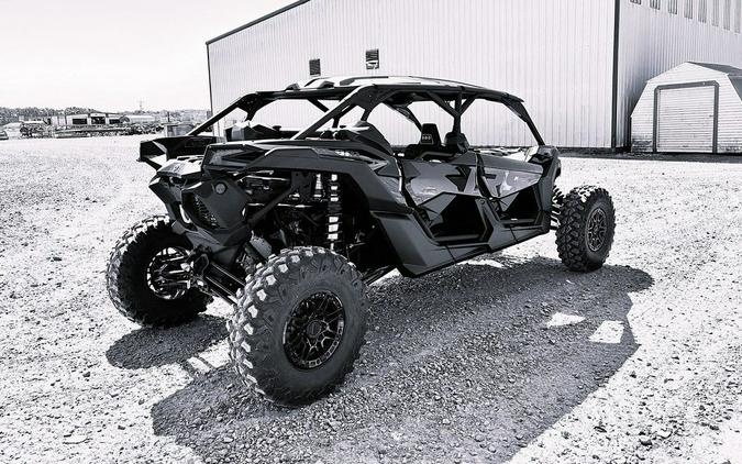2026 Can-Am® Maverick X3 Max X RS Turbo RR Triple Black_4.5 in