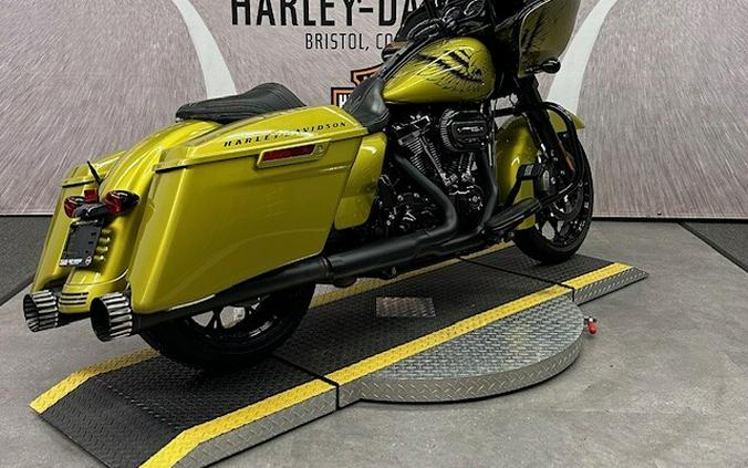 2020 FLTRXS Road Glide Special