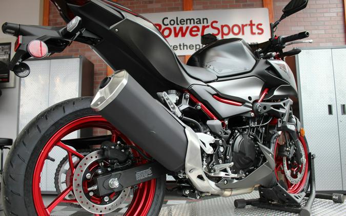 2025 Kawasaki Z500 SE ABS